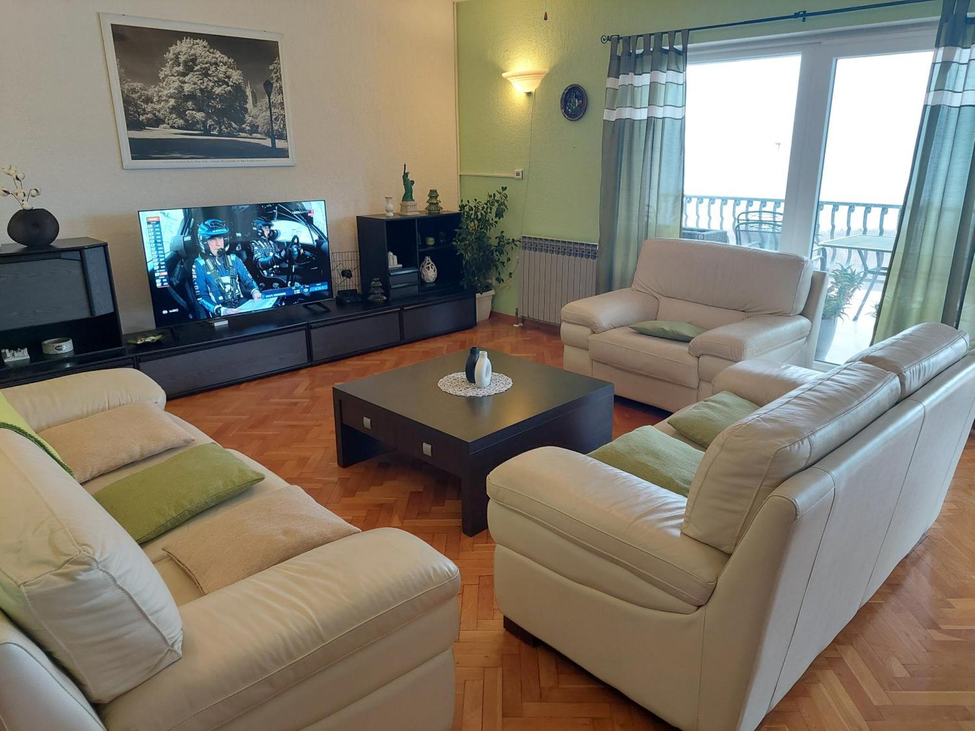 Vrata Jadrana 1 Apartment Rijeka Bagian luar foto