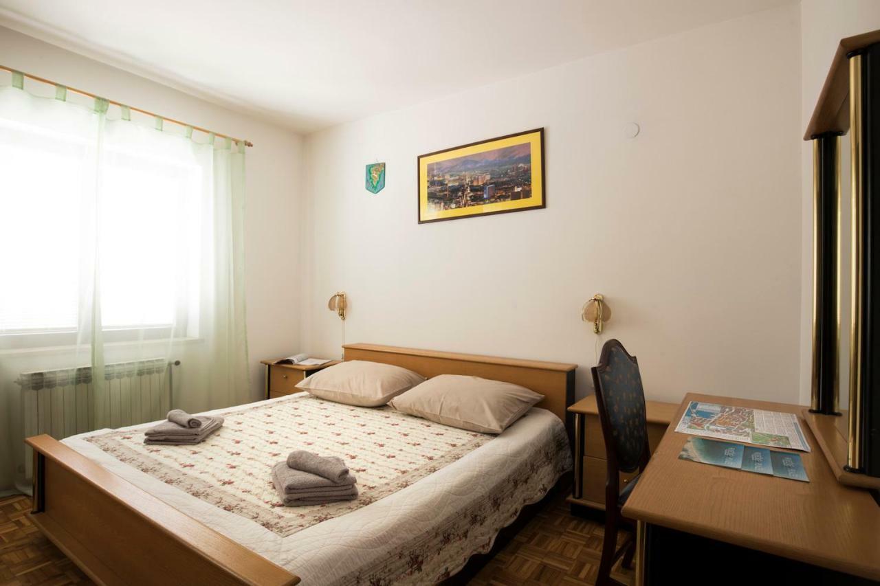 Vrata Jadrana 1 Apartment Rijeka Bagian luar foto