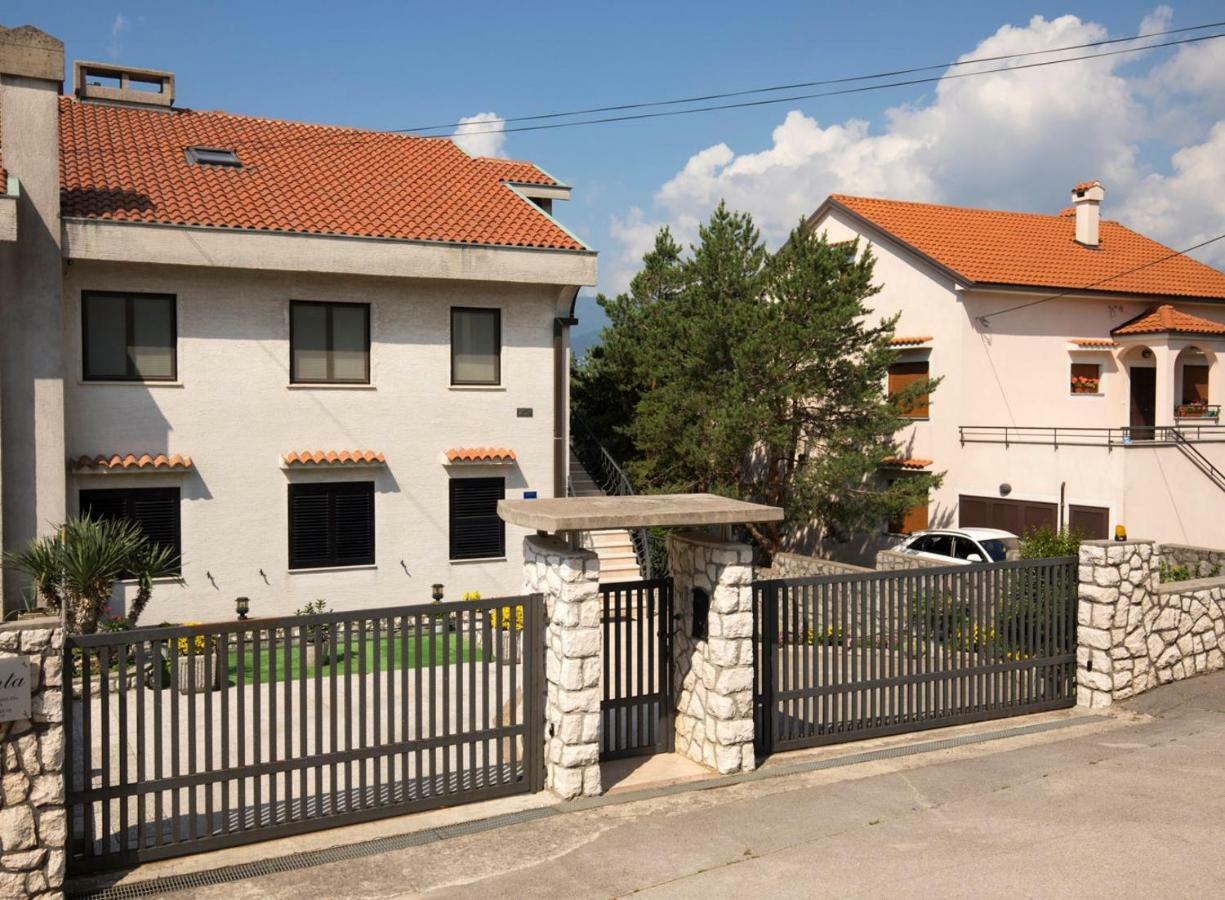 Vrata Jadrana 1 Apartment Rijeka Bagian luar foto